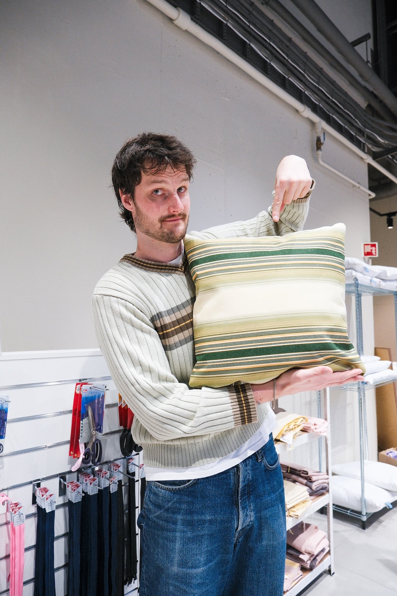 Utendørsstoff vannavv. - Krem m/striper