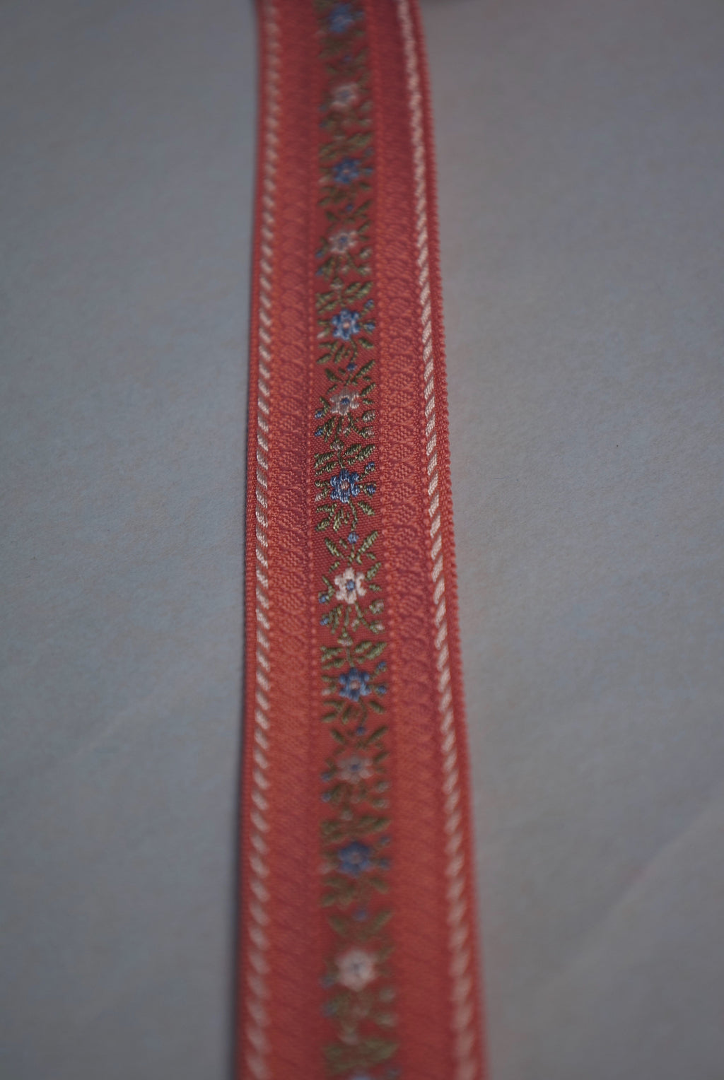 Jacquardbånd blomstret 25 mm Rosa