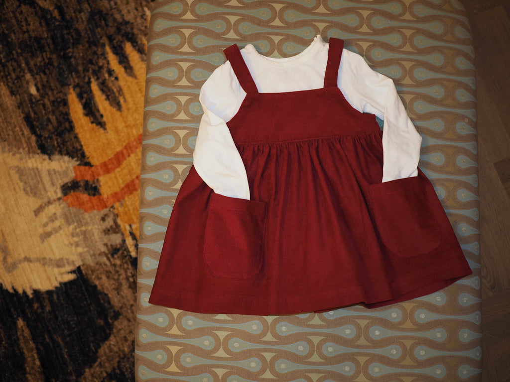 Edel barnekjolemønster