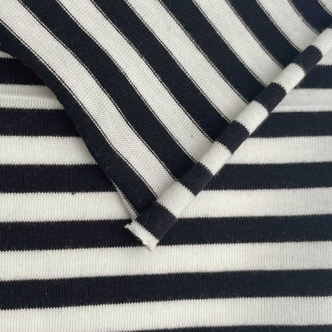 Hvit/Svart stripet jersey