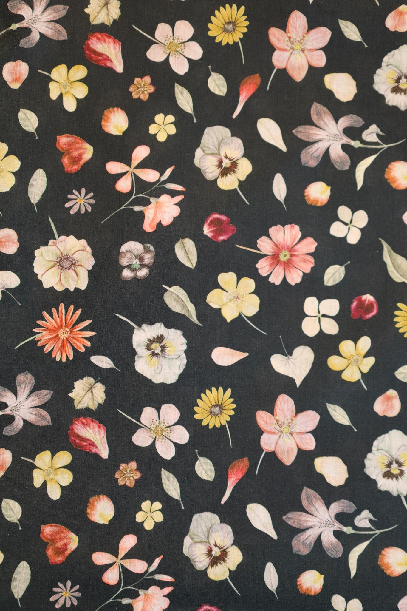 Liberty Fabrics - Phyls Flower sort