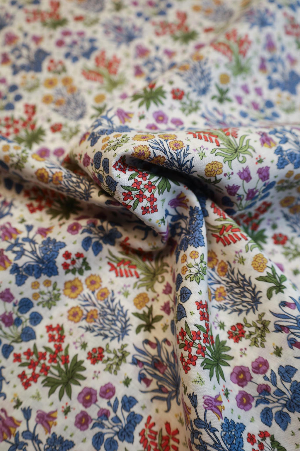 Liberty Fabrics - Colombe Study Blå Lin