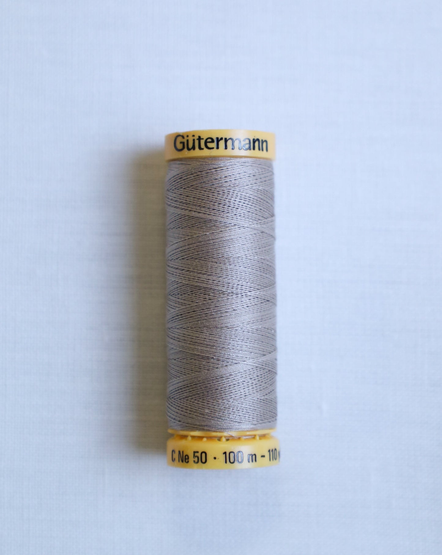 Gutermann 1316, grå