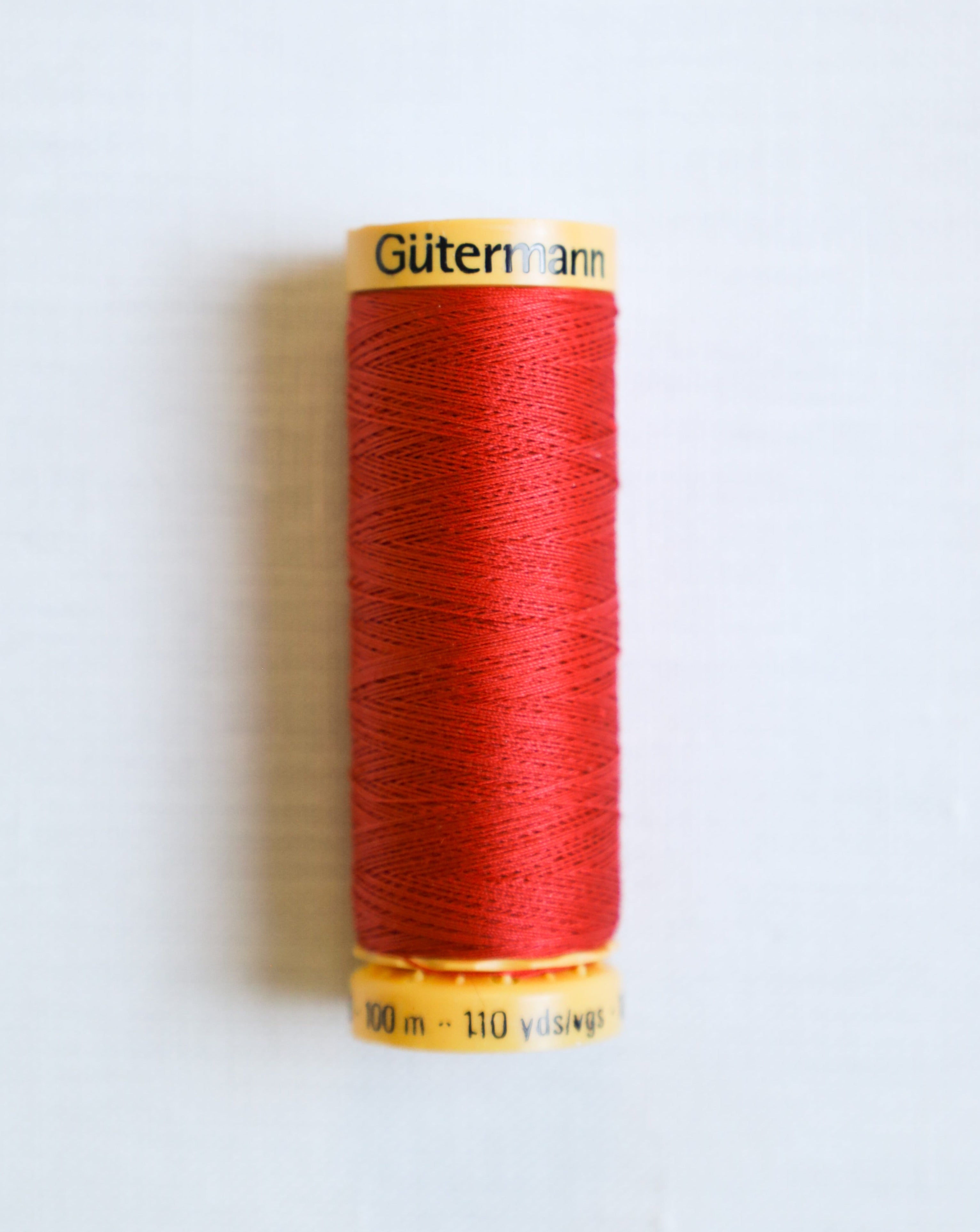 Gütermann 2364, rød