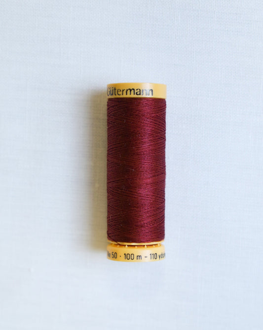 Gütermann 5770, mørk rød