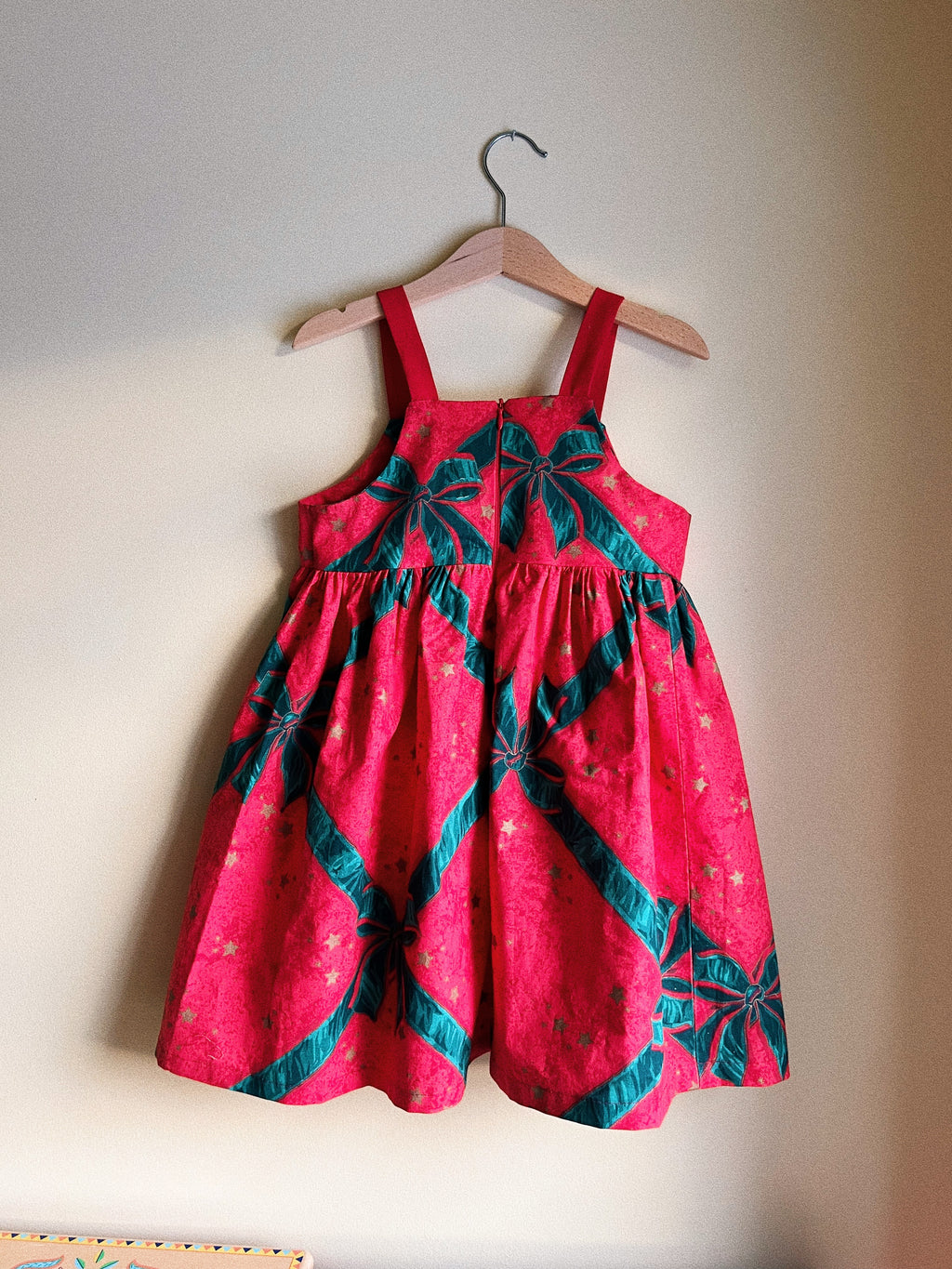 Edel barnekjolemønster