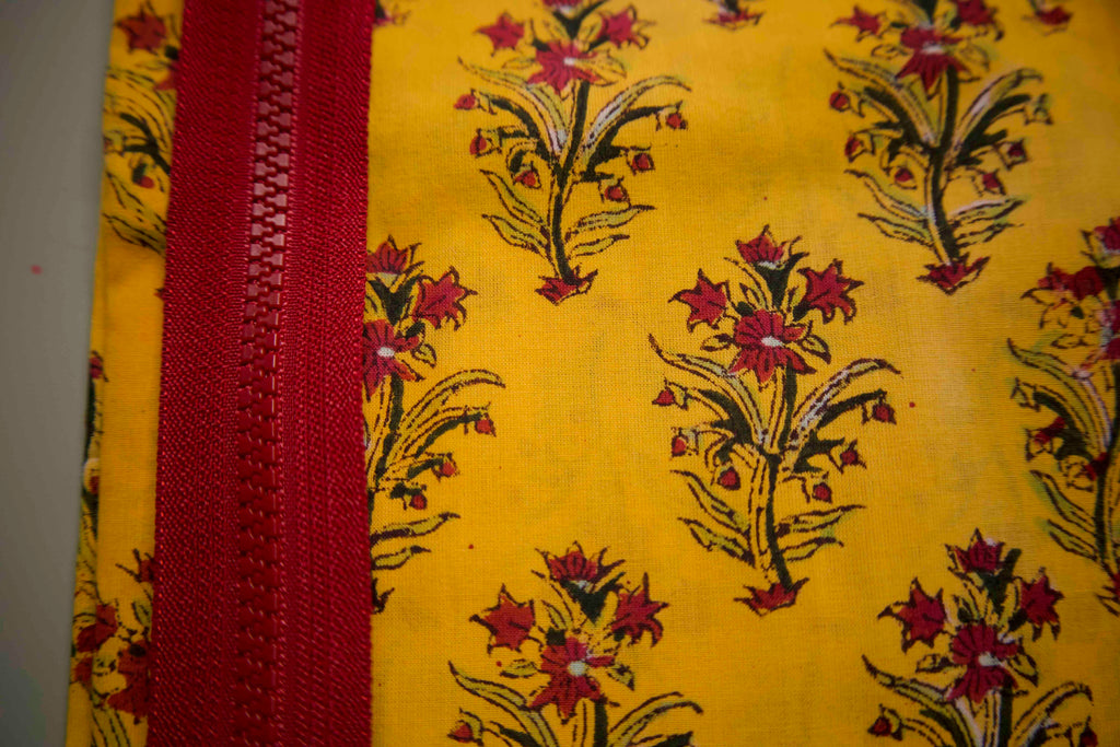 Toalettmappe sypakke - Sommerbrislilje m/ rød krok