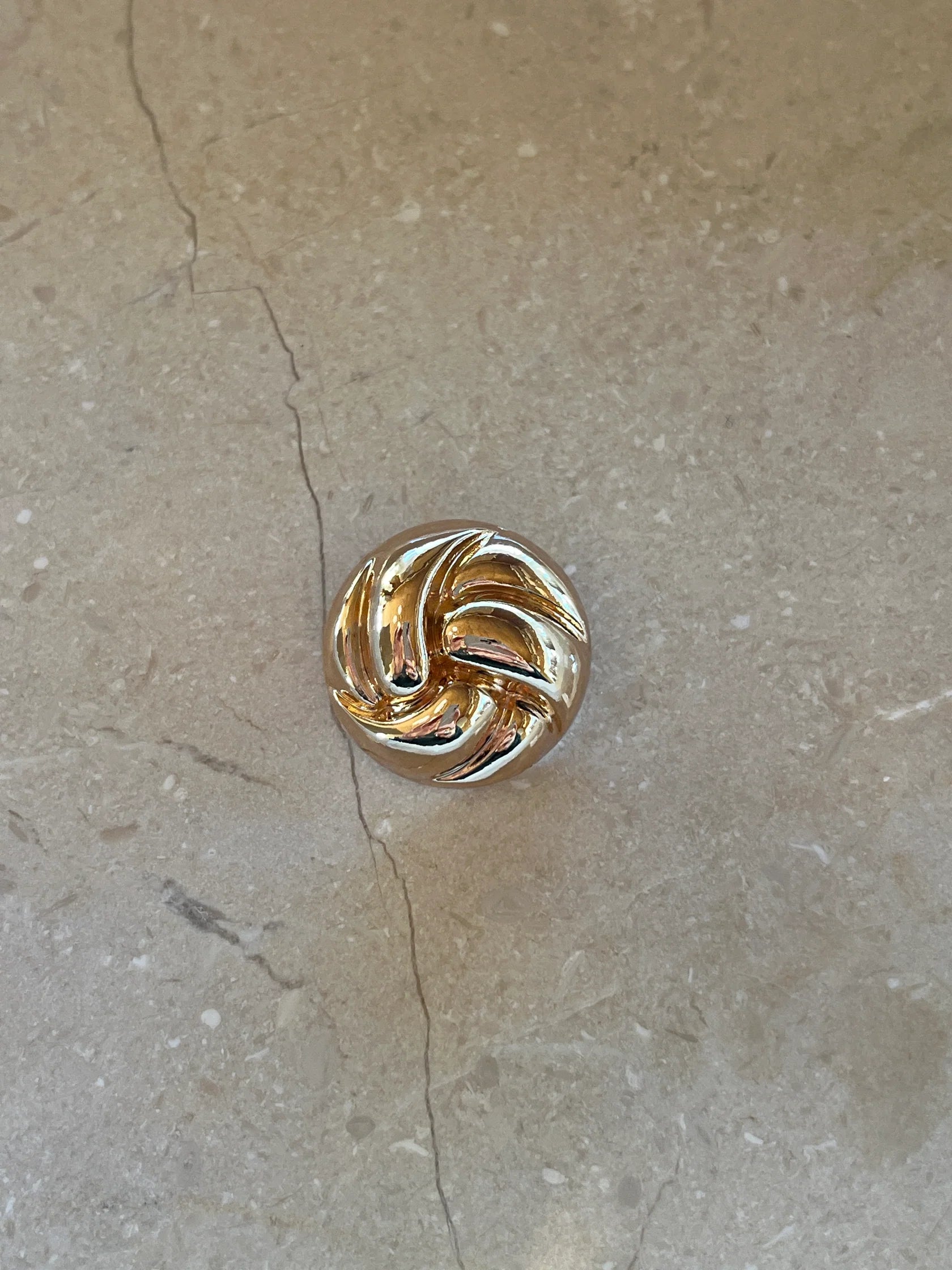 Solglimt Button - Gold