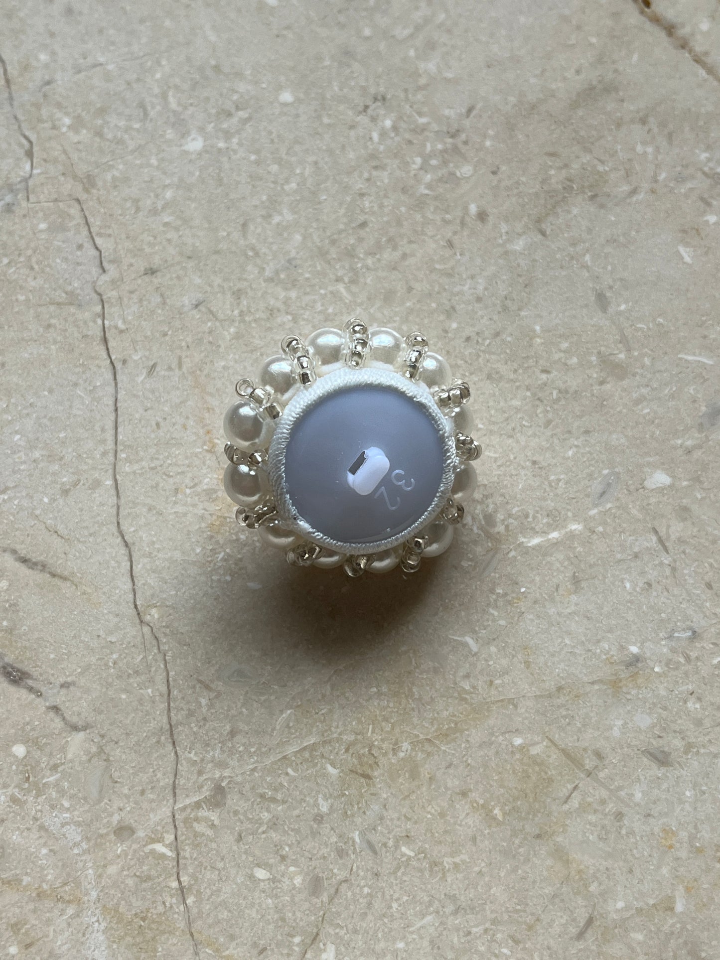 Diana Button - Pearl