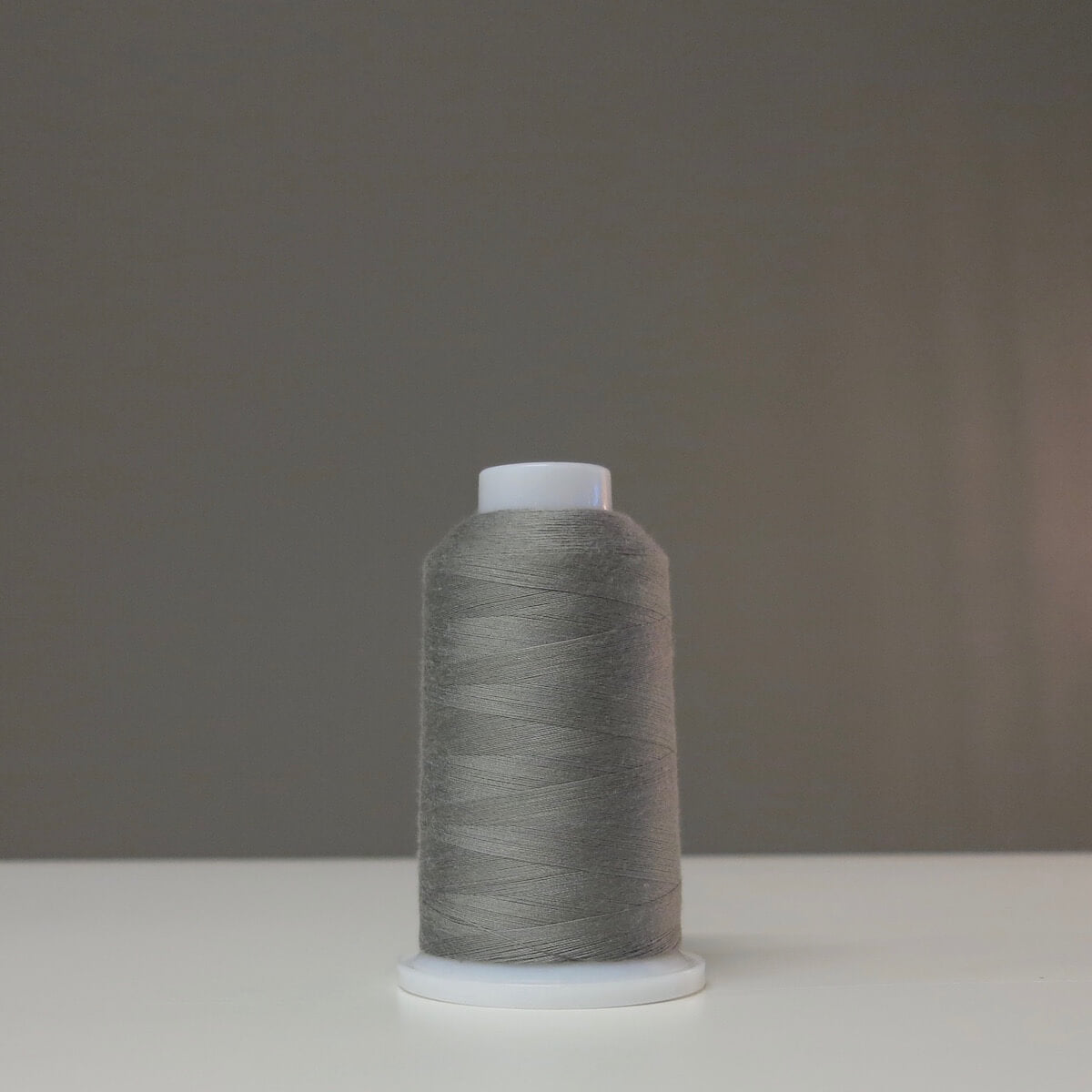 Wonderfil Overlock Designer, Ironside Grey (PL131), 2500 m