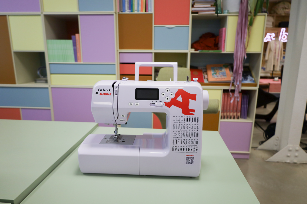 Fæbrik Janome Symaskin FORHÅNDSSALG