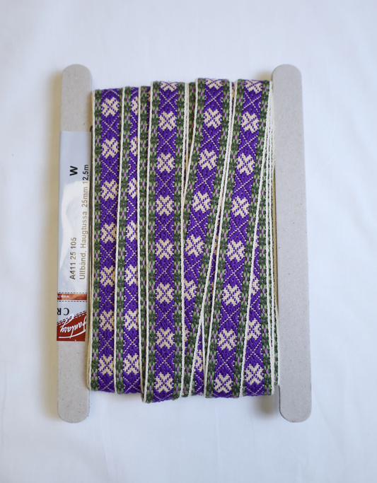 Ullbånd til Fæstdrakt Lyselilla