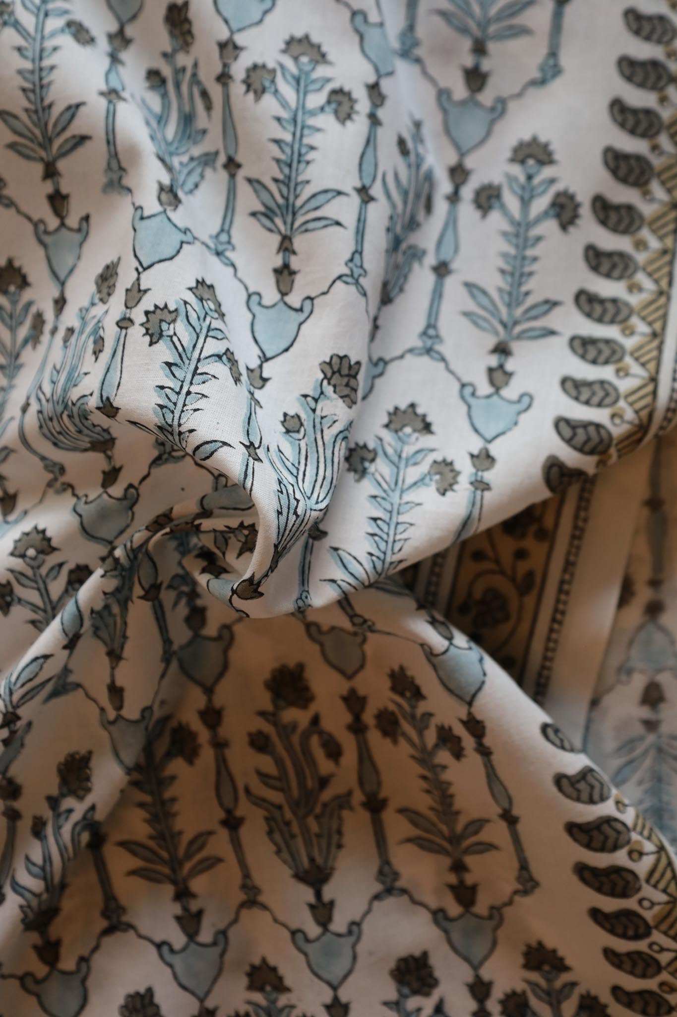 Studio Bazar  - Skyggespill dus blå