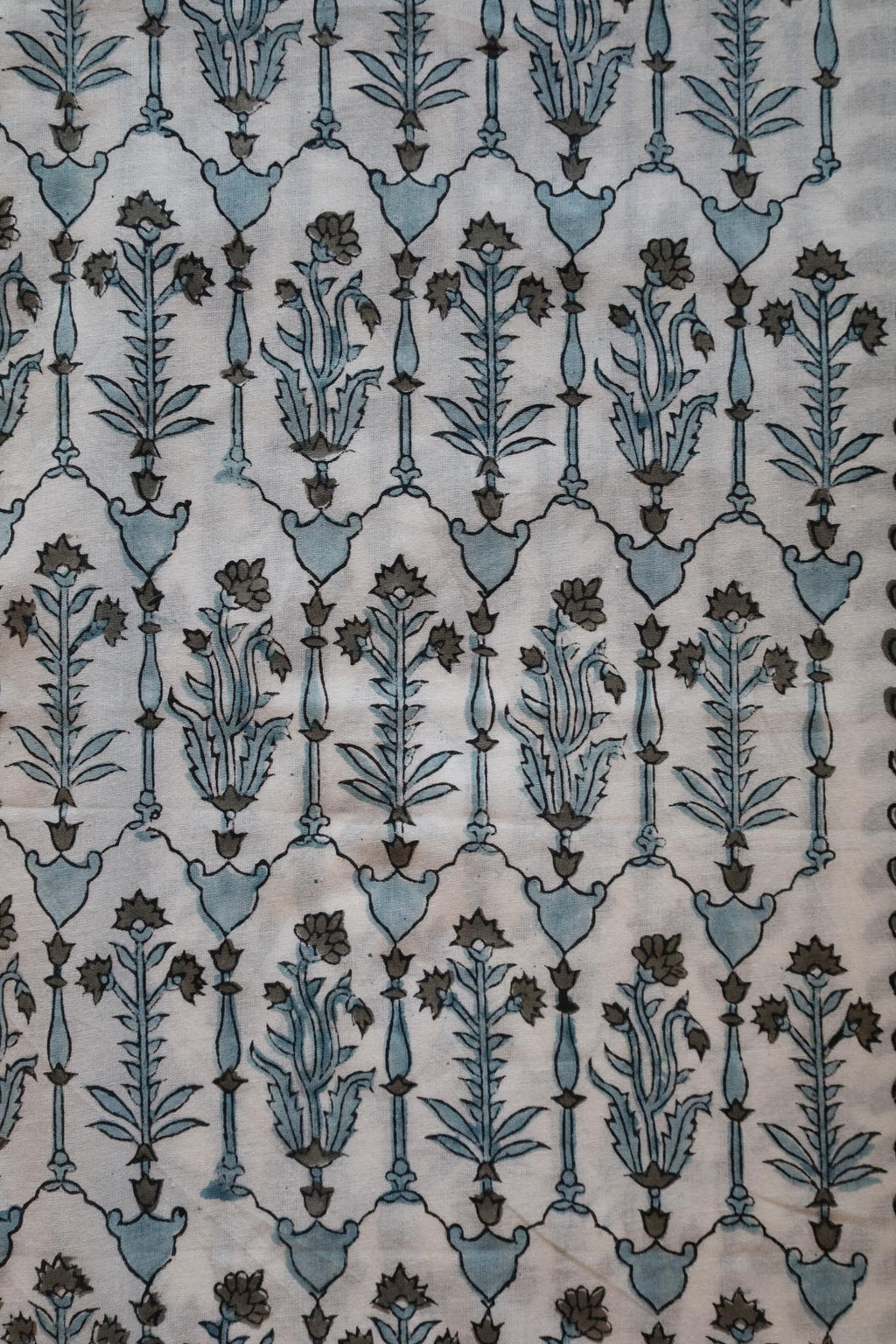 Studio Bazar  - Skyggespill dus blå