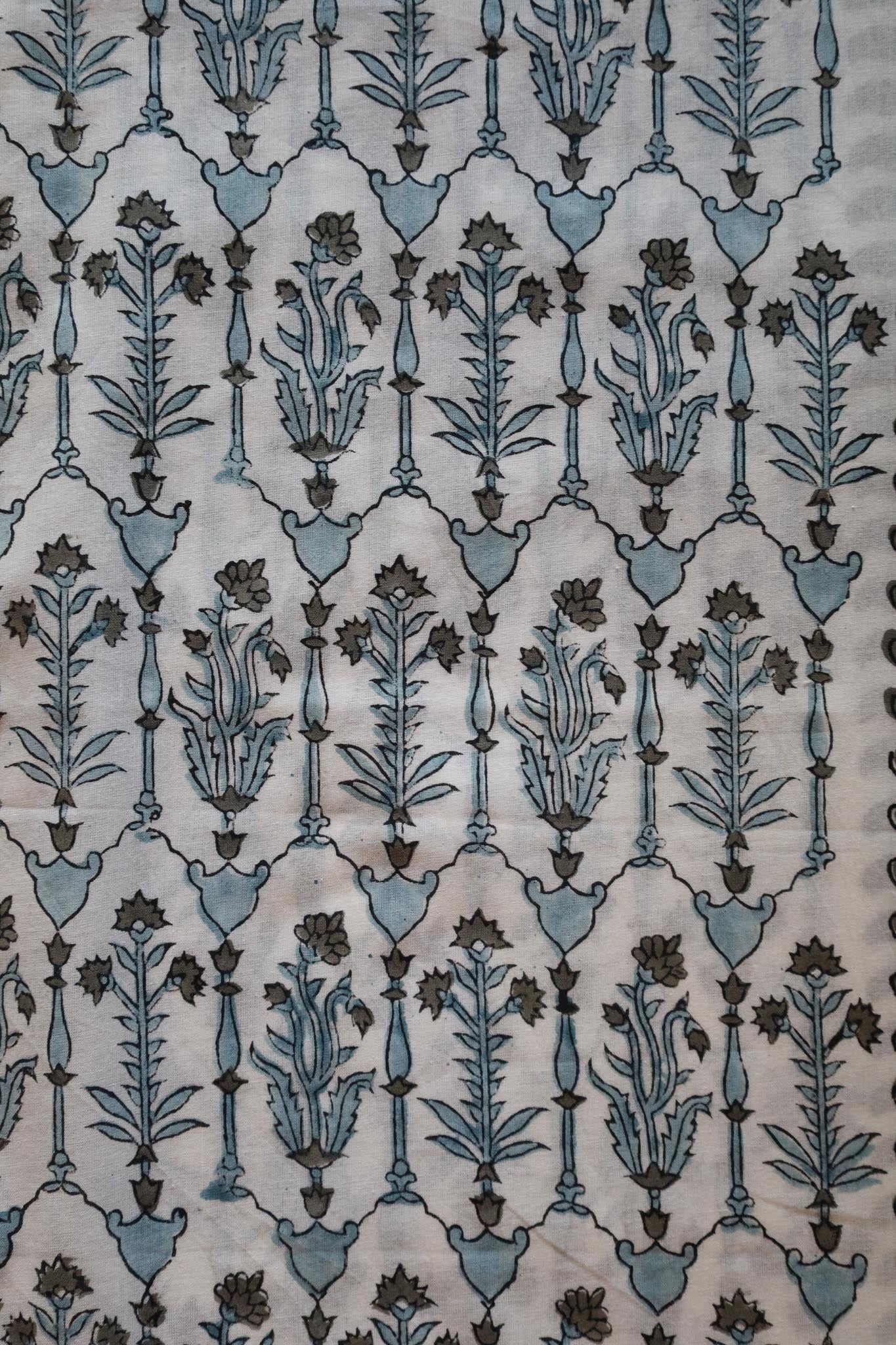 Studio Bazar  - Skyggespill dus blå