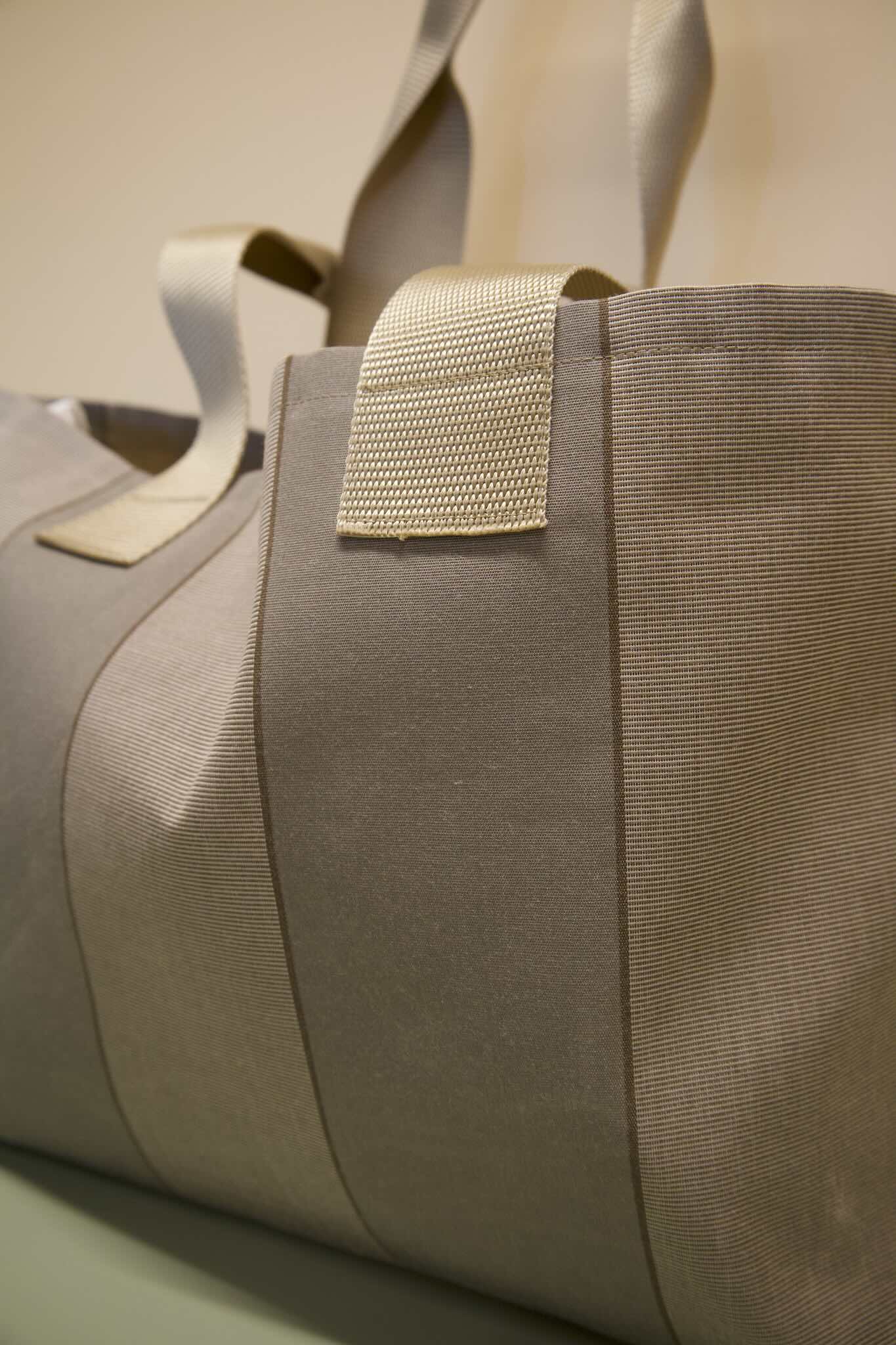 Markisebag, Beige og grå striper