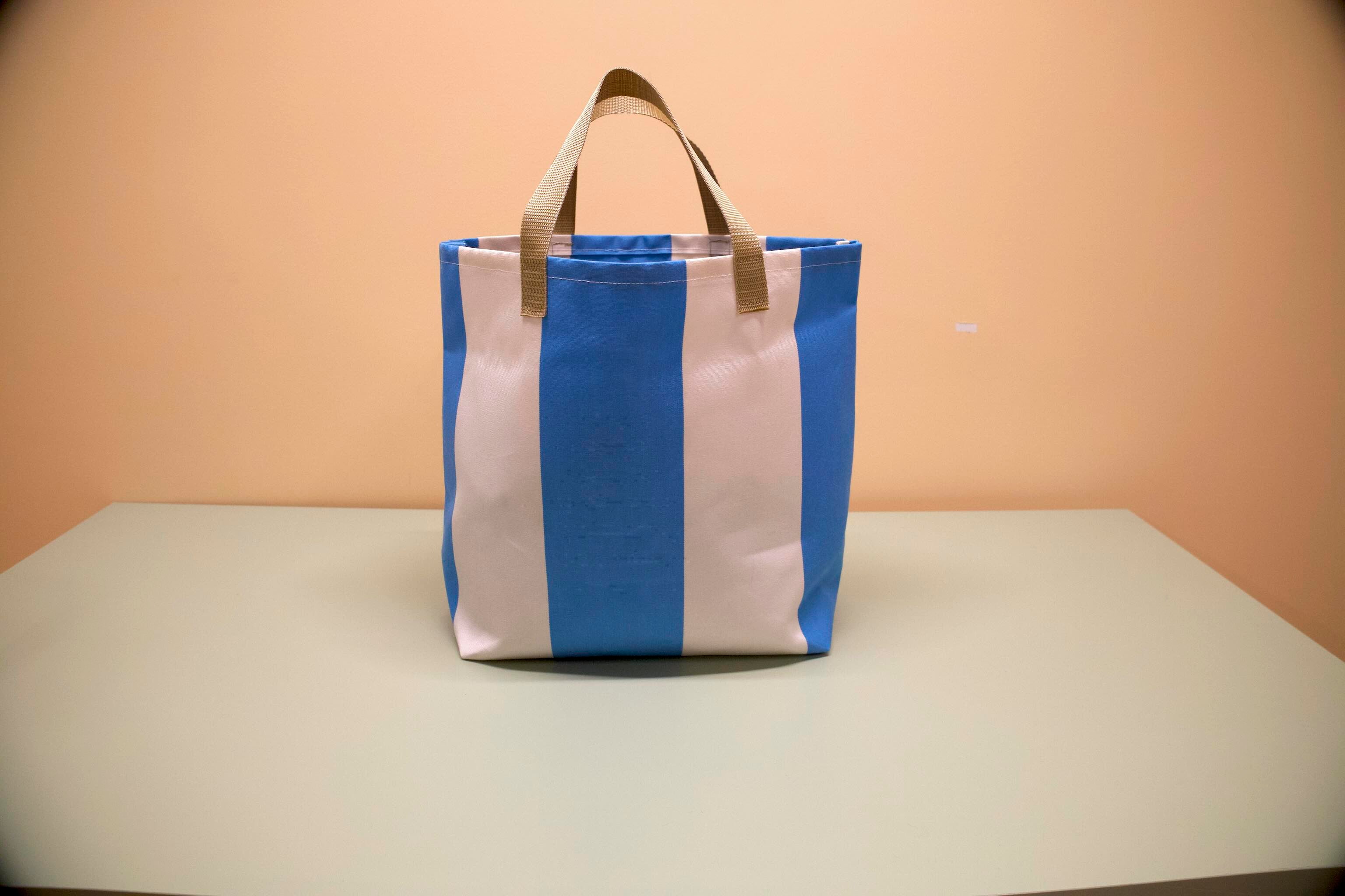 Markisebag liten, Blå og hvit striper