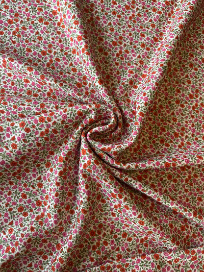 Liberty Fabrics Freyja Daisy rød