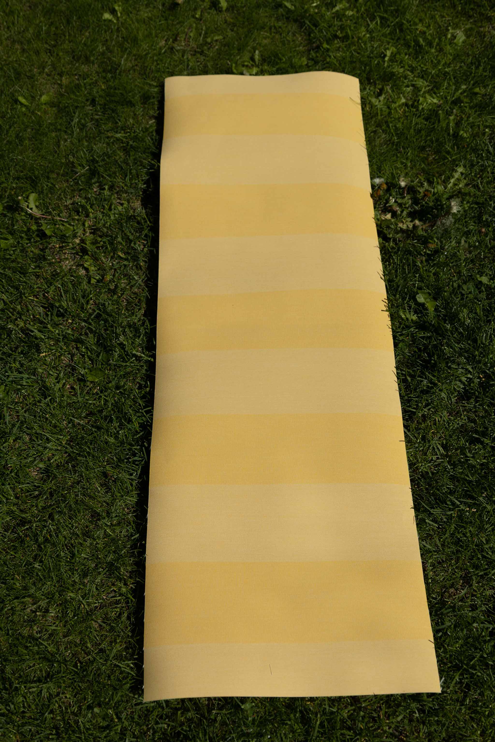 Utendørsstoff vannavv. - Gul m/striper