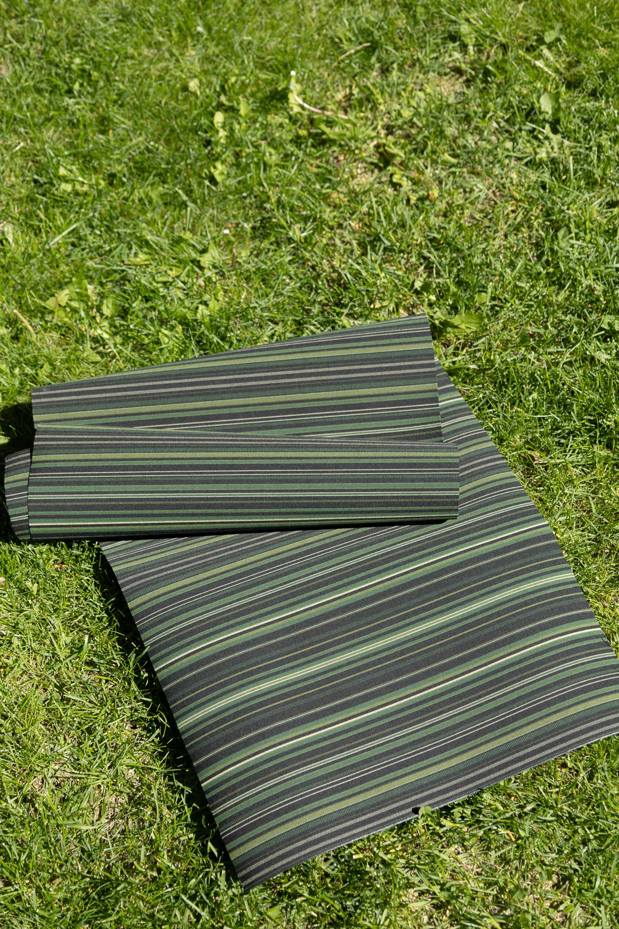 Utendørsstoff vannavv. - Grønn m/striper
