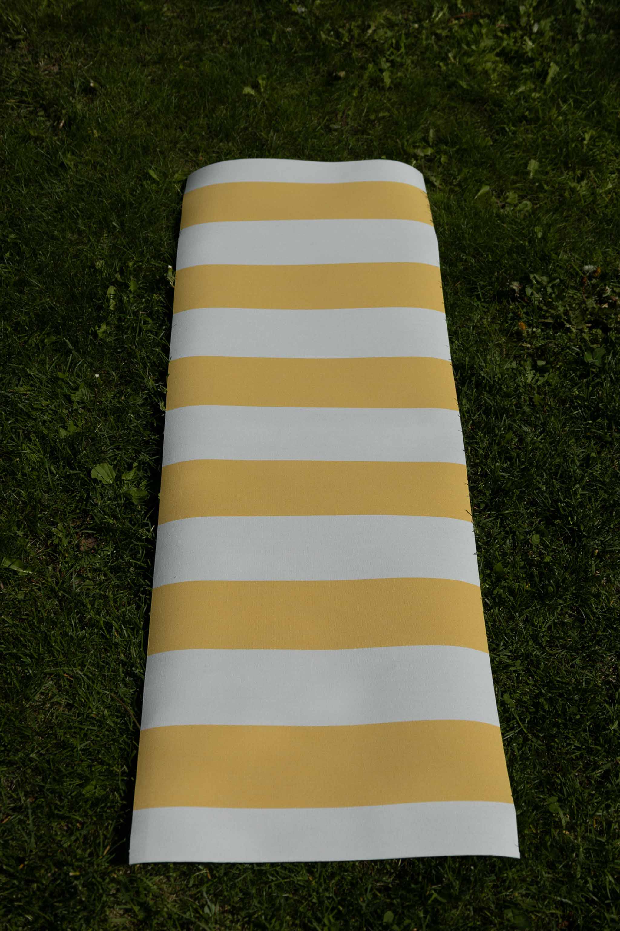 Utendørsstoff vannavv. - Gul og hvit