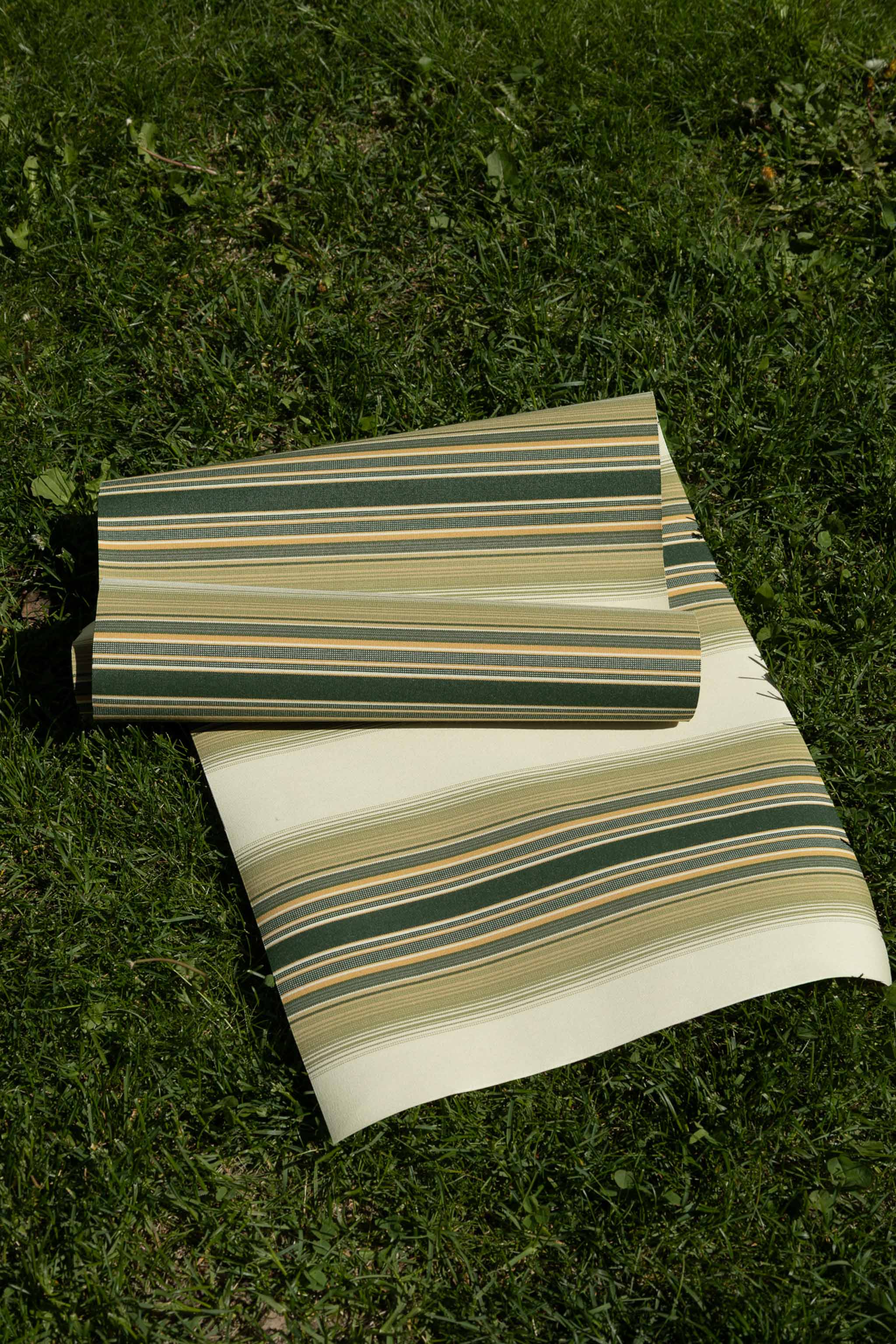 Utendørsstoff vannavv. - Krem m/striper