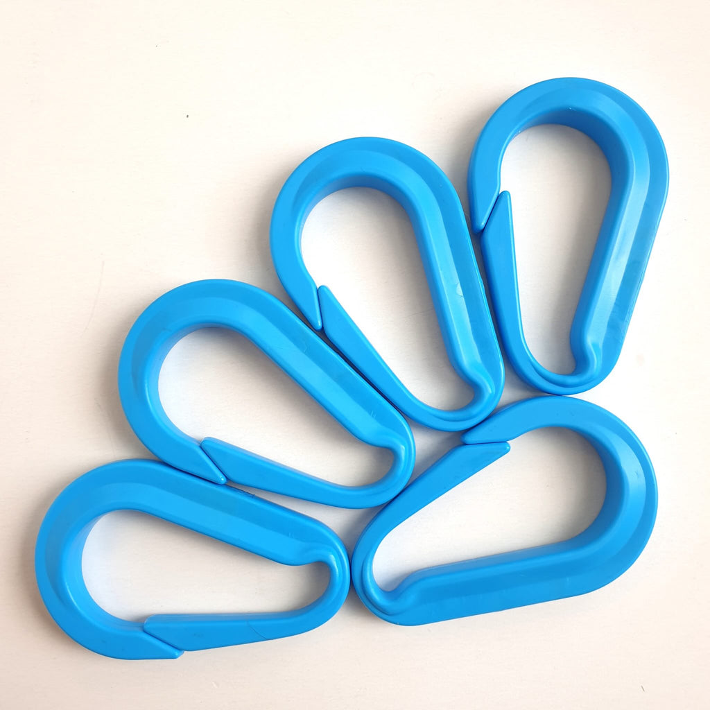 Toalettmappe sypakke - Smaragdskogblomst m/ lyseblå krok