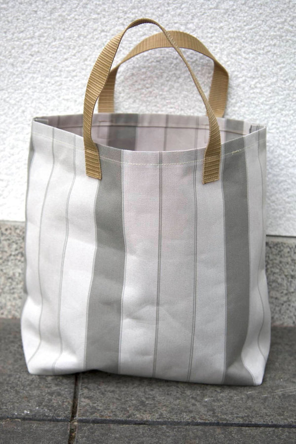 Markisebag liten, Grå Striper