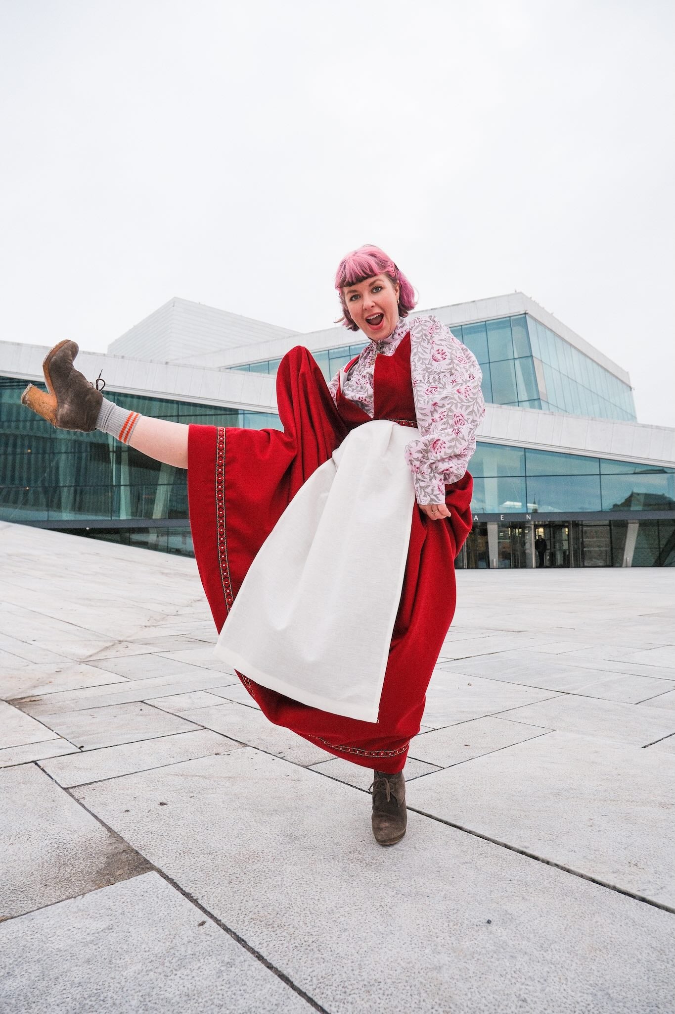 Sypakke Fæstdrakt - rød