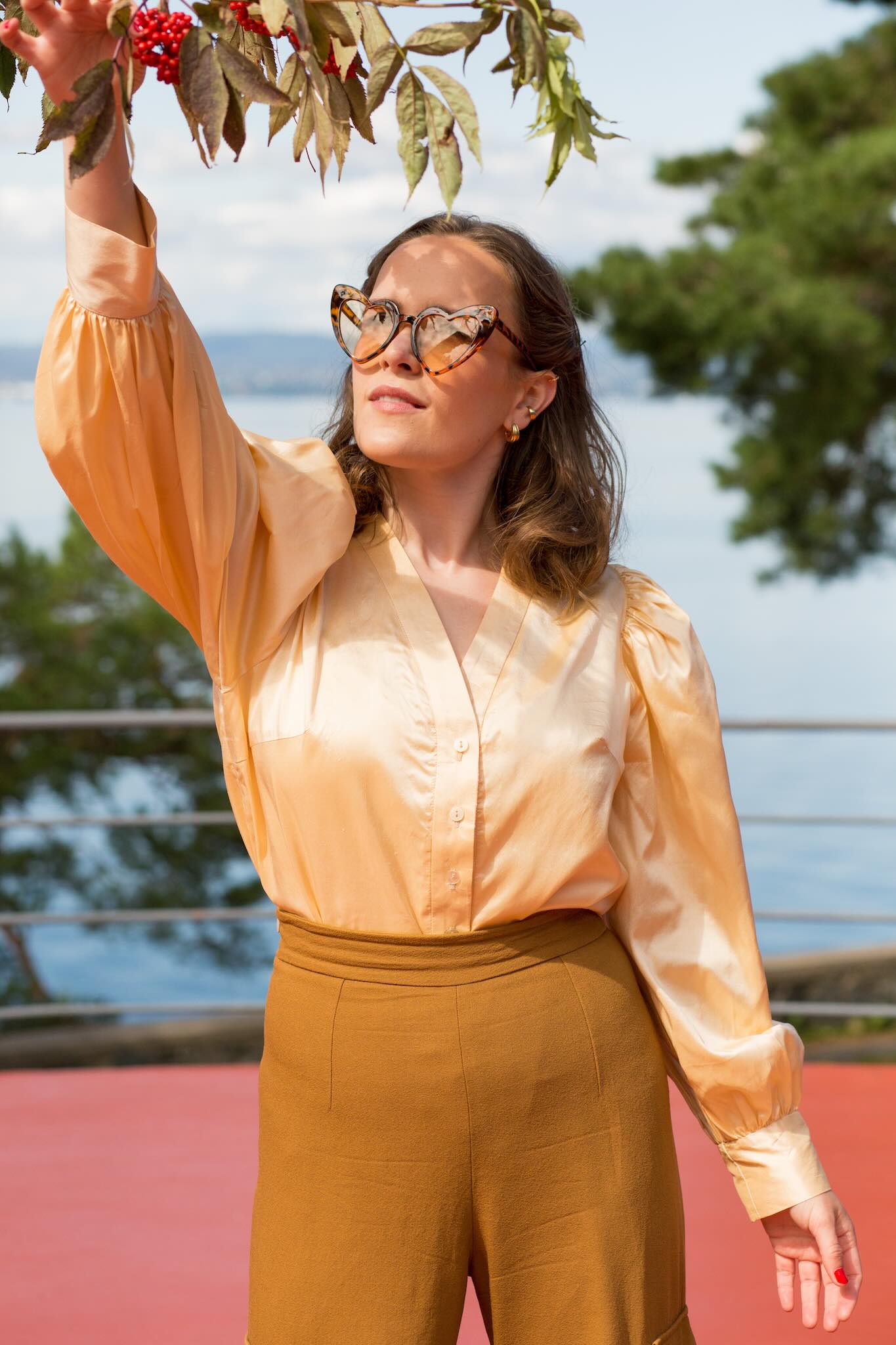 Lysneblusen mønster + Poplin lys blå