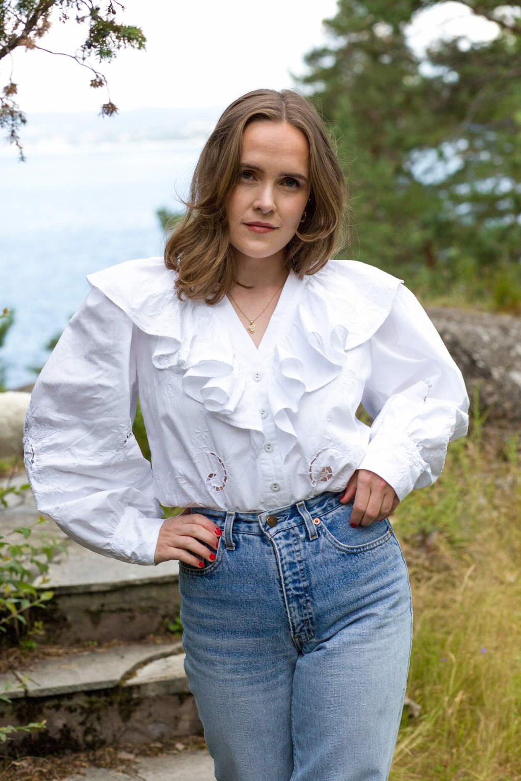 Lysneblusen mønster + Poplin lys blå