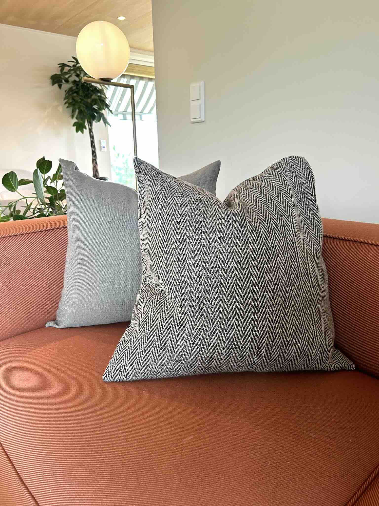 Pute m/glidelås bak mønster