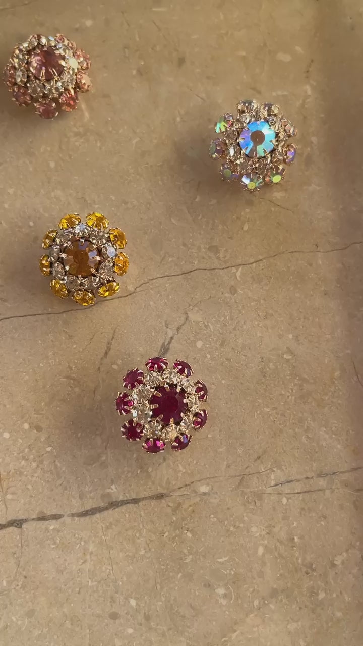 Gigi Button - Bright Green