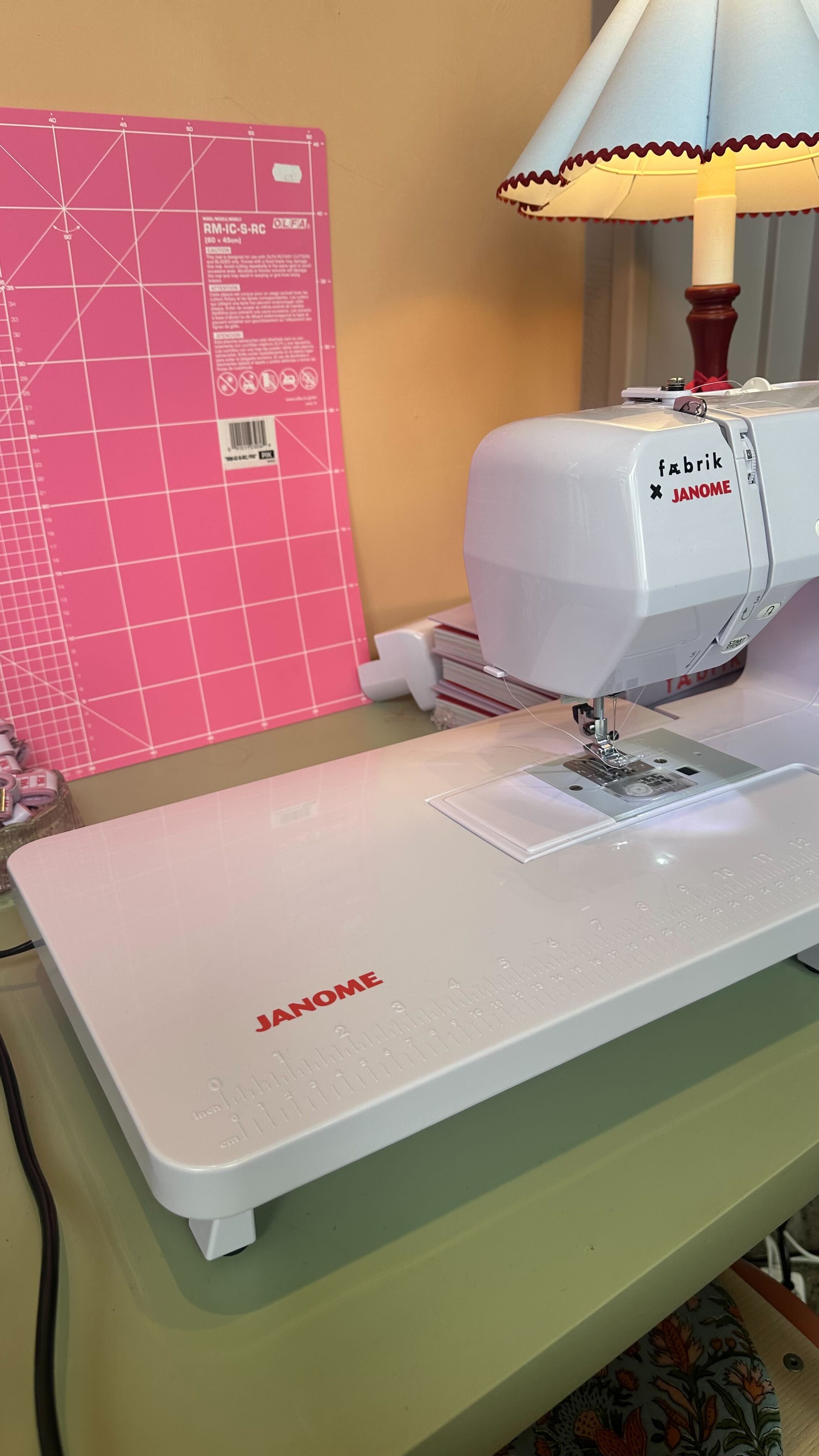 Sybrett til Fæbrik x Janome symaskin