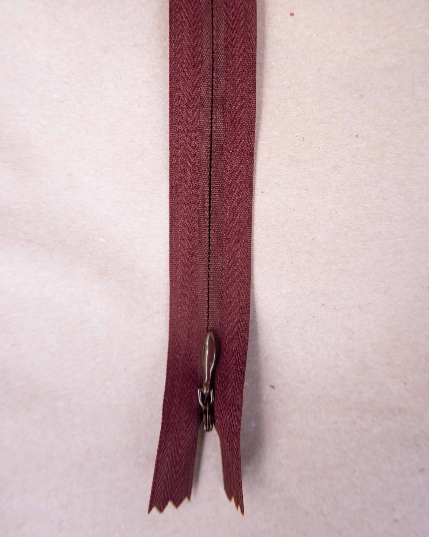 Glidelås skjult 25 cm, 762 burgunder