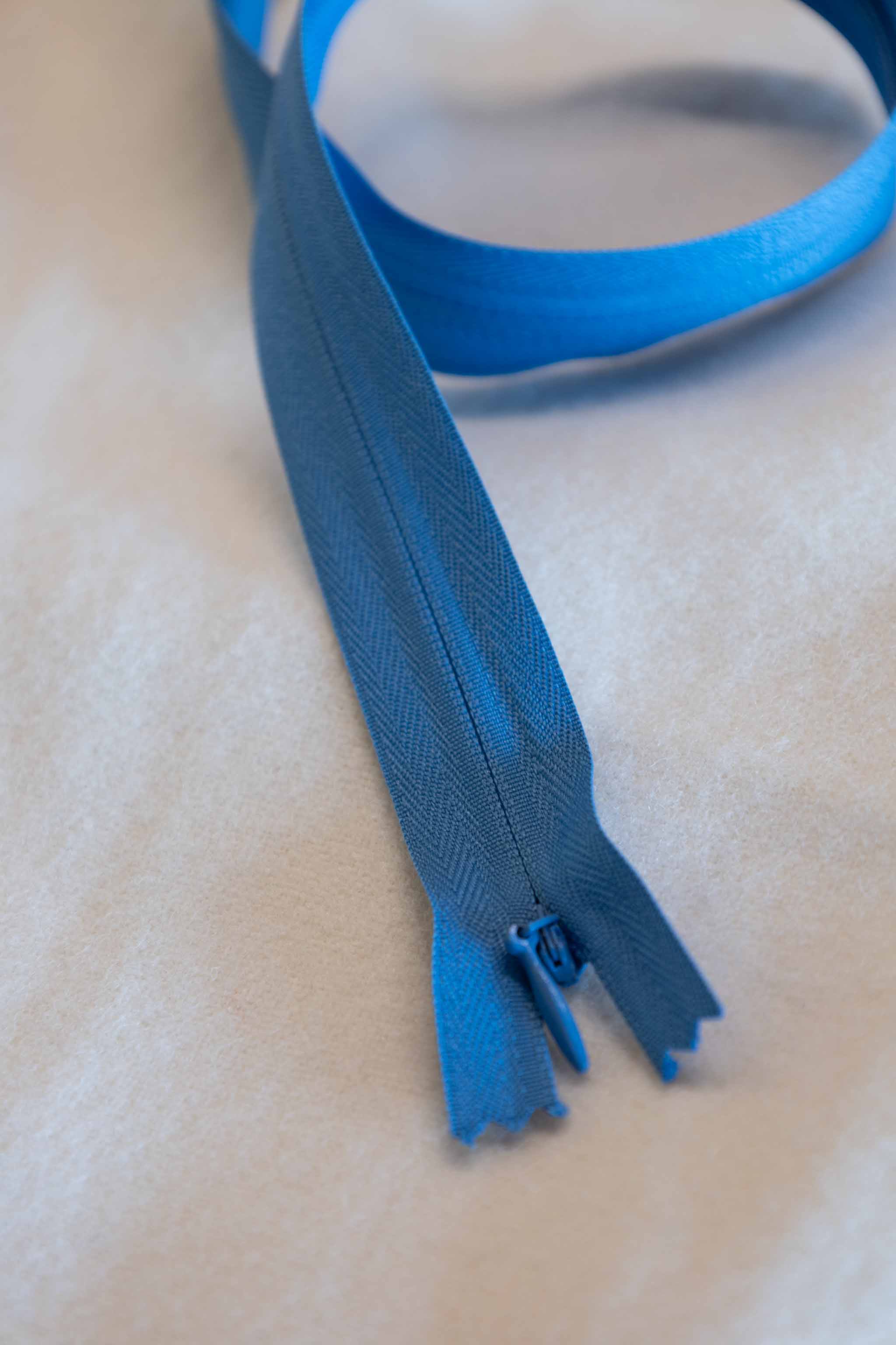 Glidelås skjult 40 cm - 259 Lys Blå