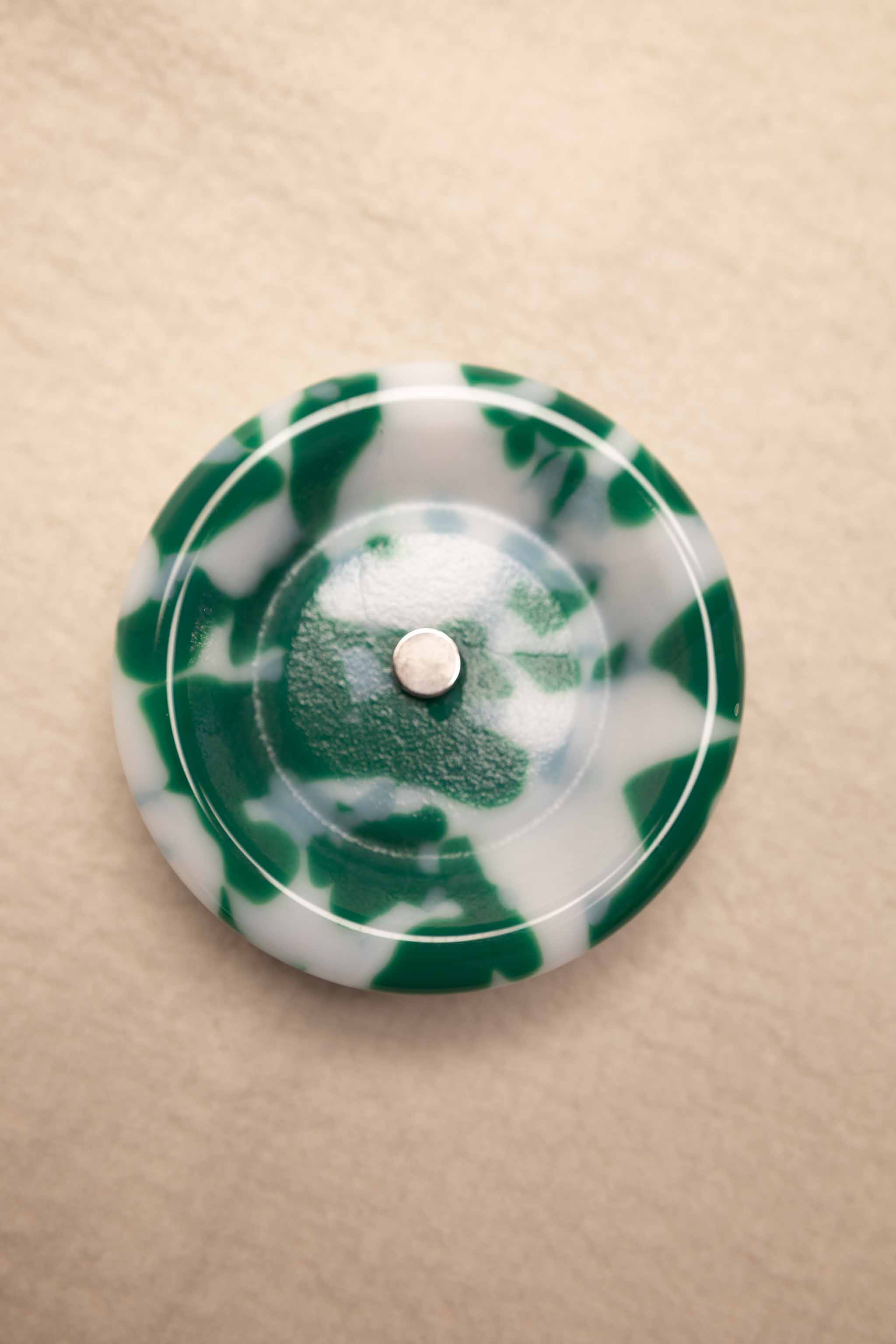 Fæbrik x Kirkens bymisjon -Grønn Rund Mønstervekt