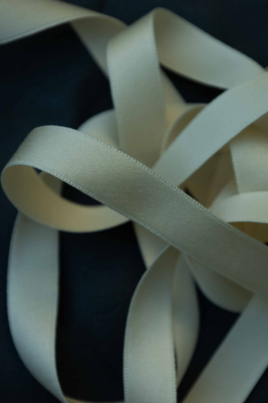 Satengbånd bomull, kremhvit
