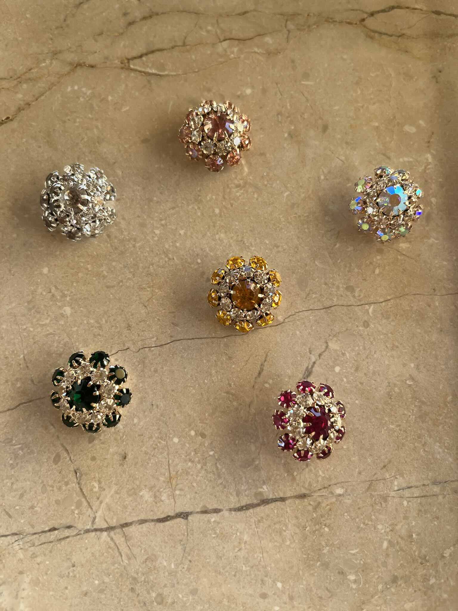 Gigi Button - Bright Green