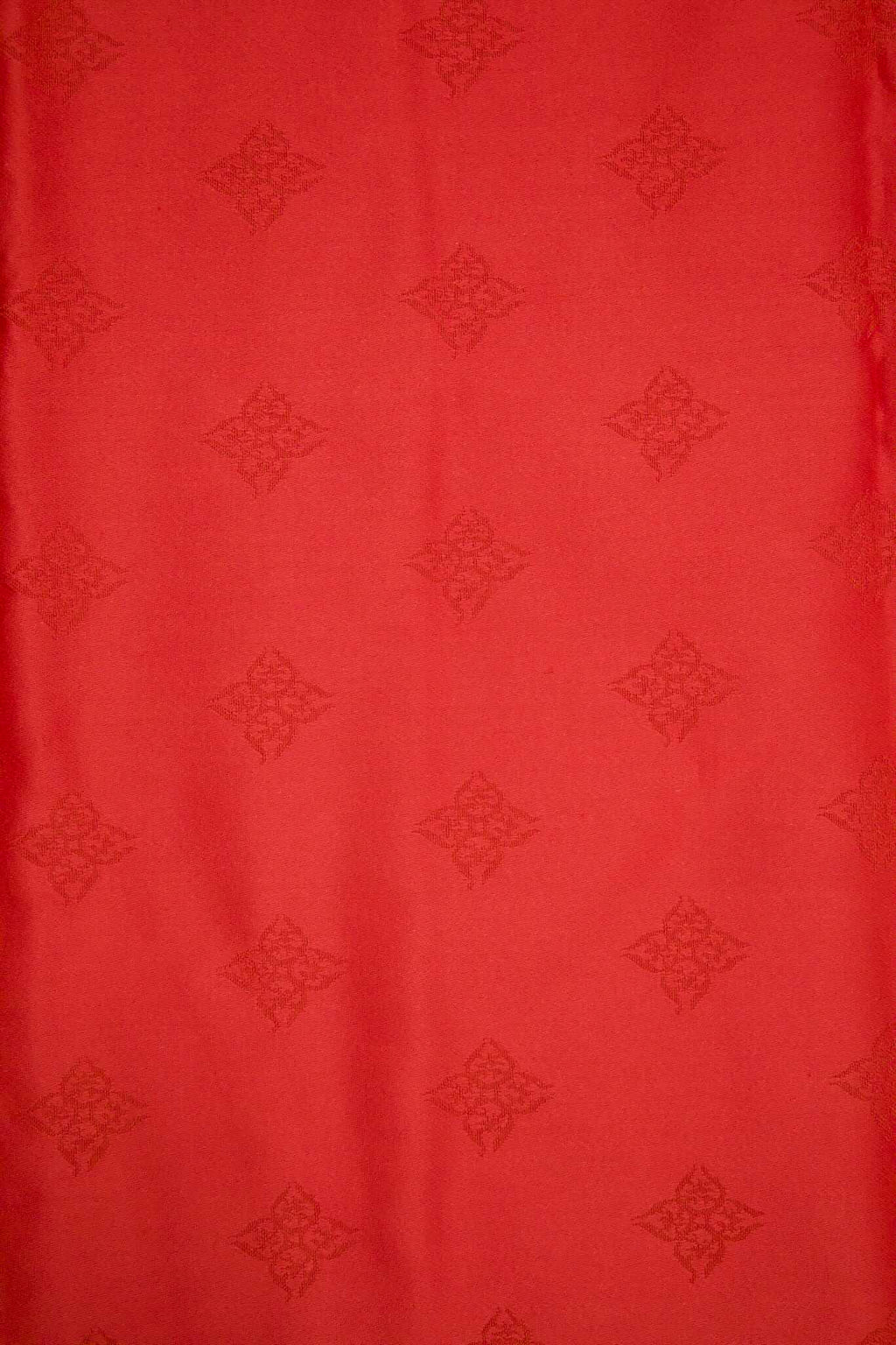 Sandvika Rød med mønster