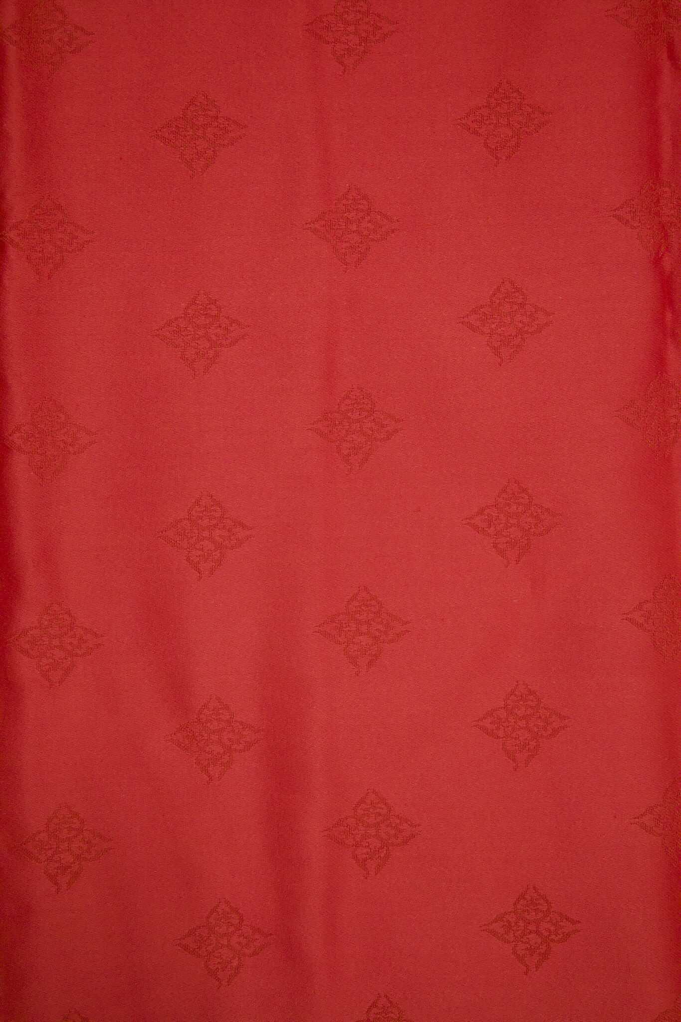 Sandvika Rød med mønster