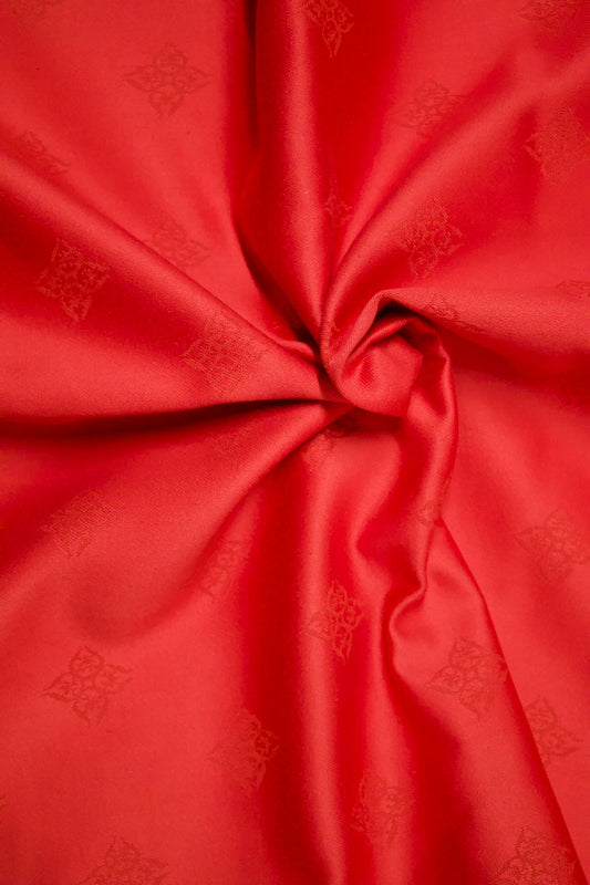 Sandvika Rød med mønster