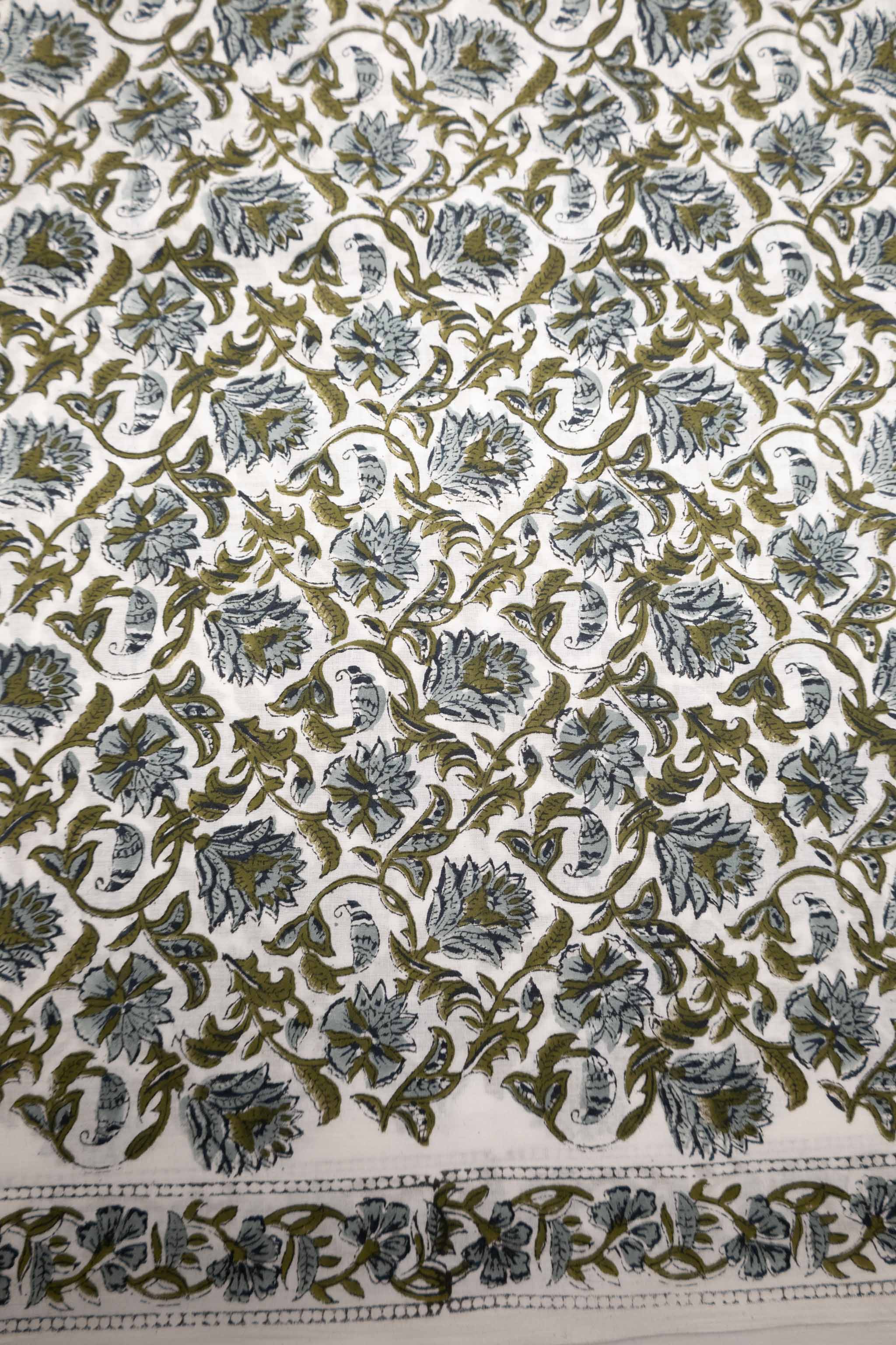 Studio Bazar - Linnea