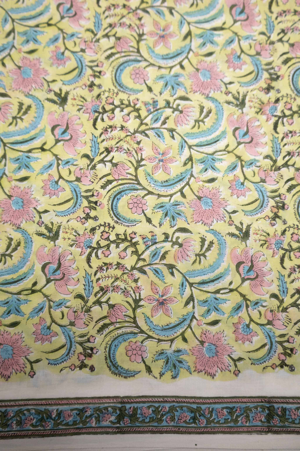 Studio Bazar - Hagebris