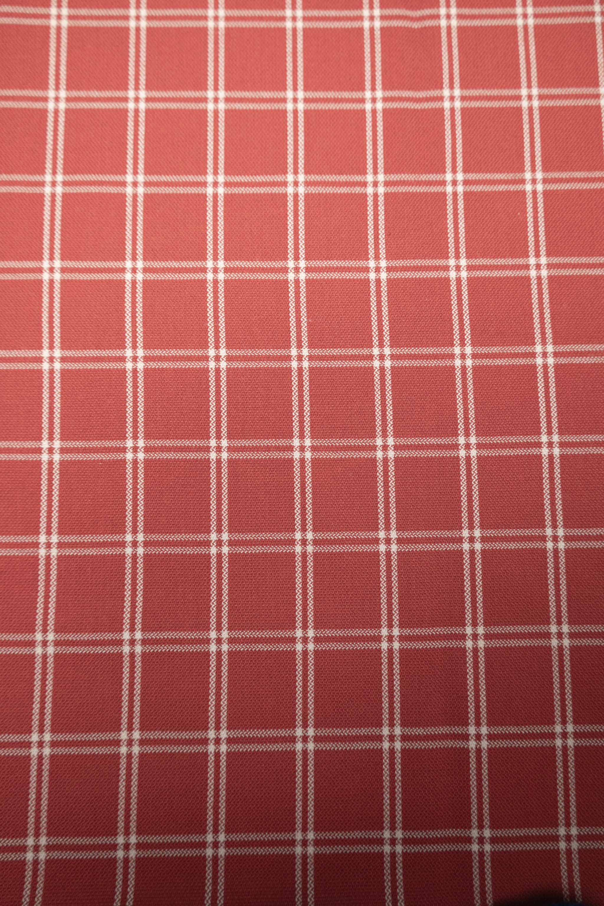 Frøya - Rød med lyse ruter