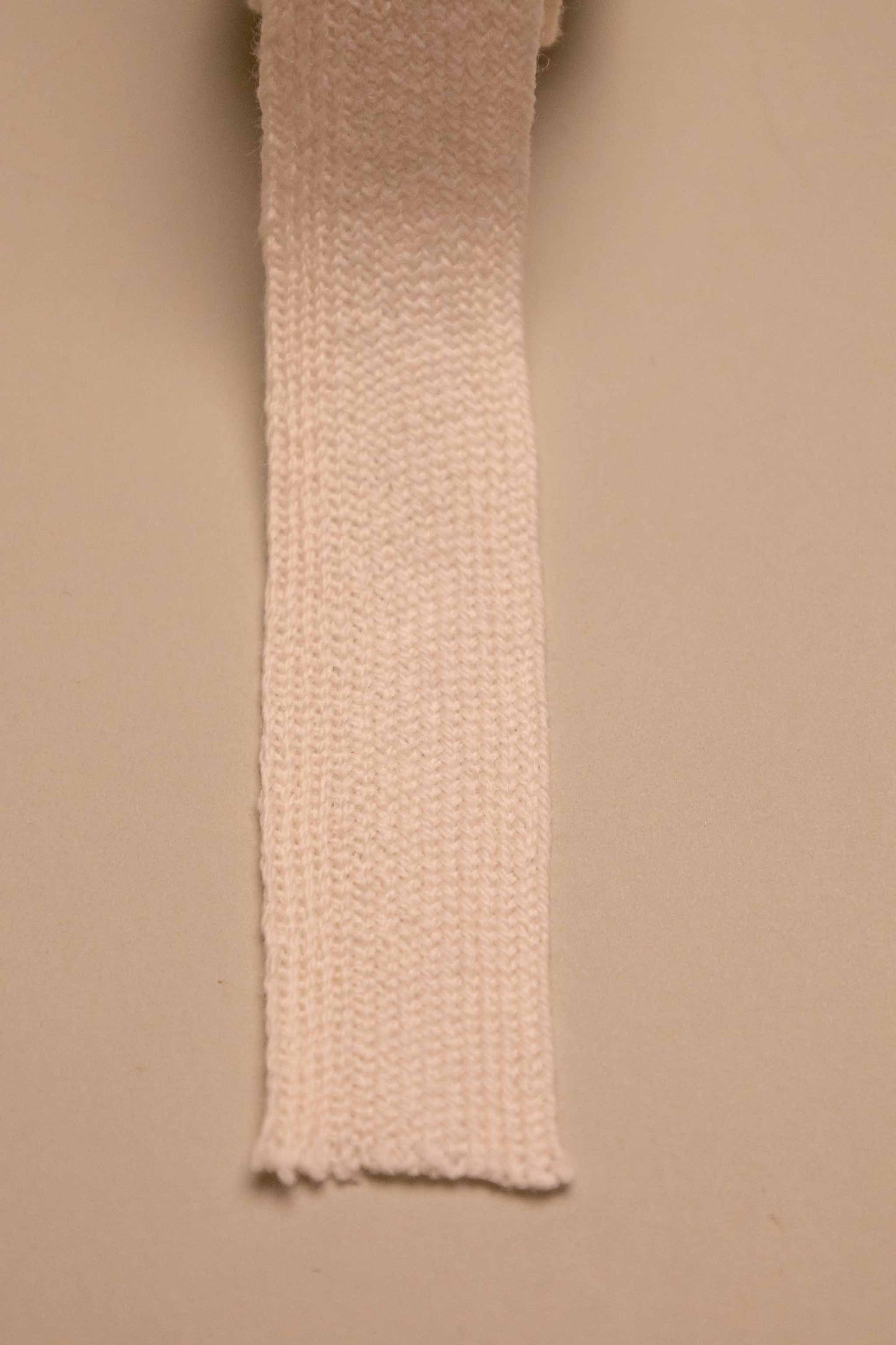 Strikkebånd ull hvit, 30 mm