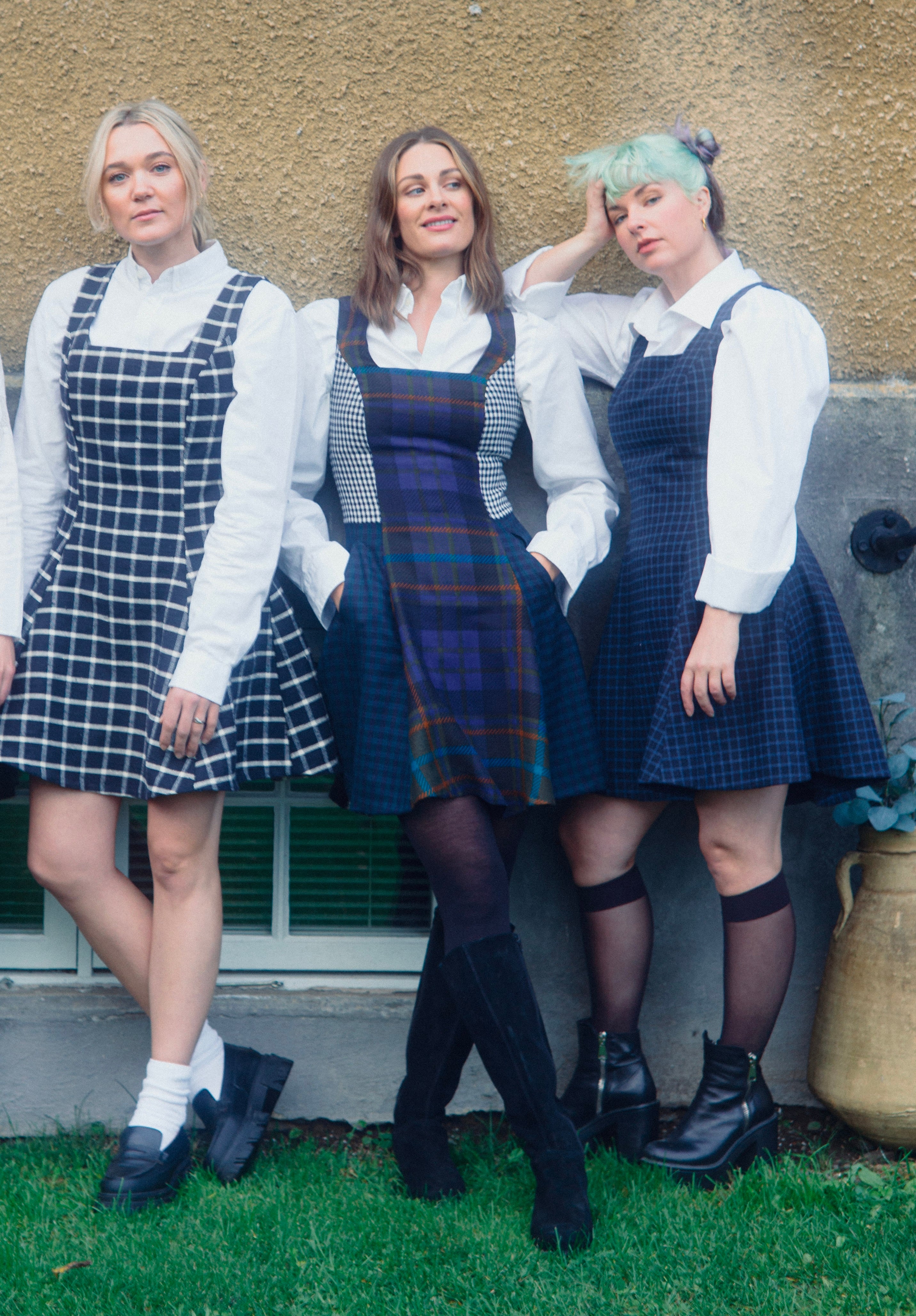 Dressing uten ermer med firkantet utringning