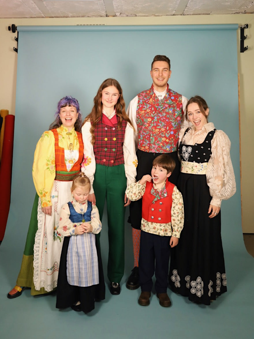 Fæstdrakt til Barn med skjørt