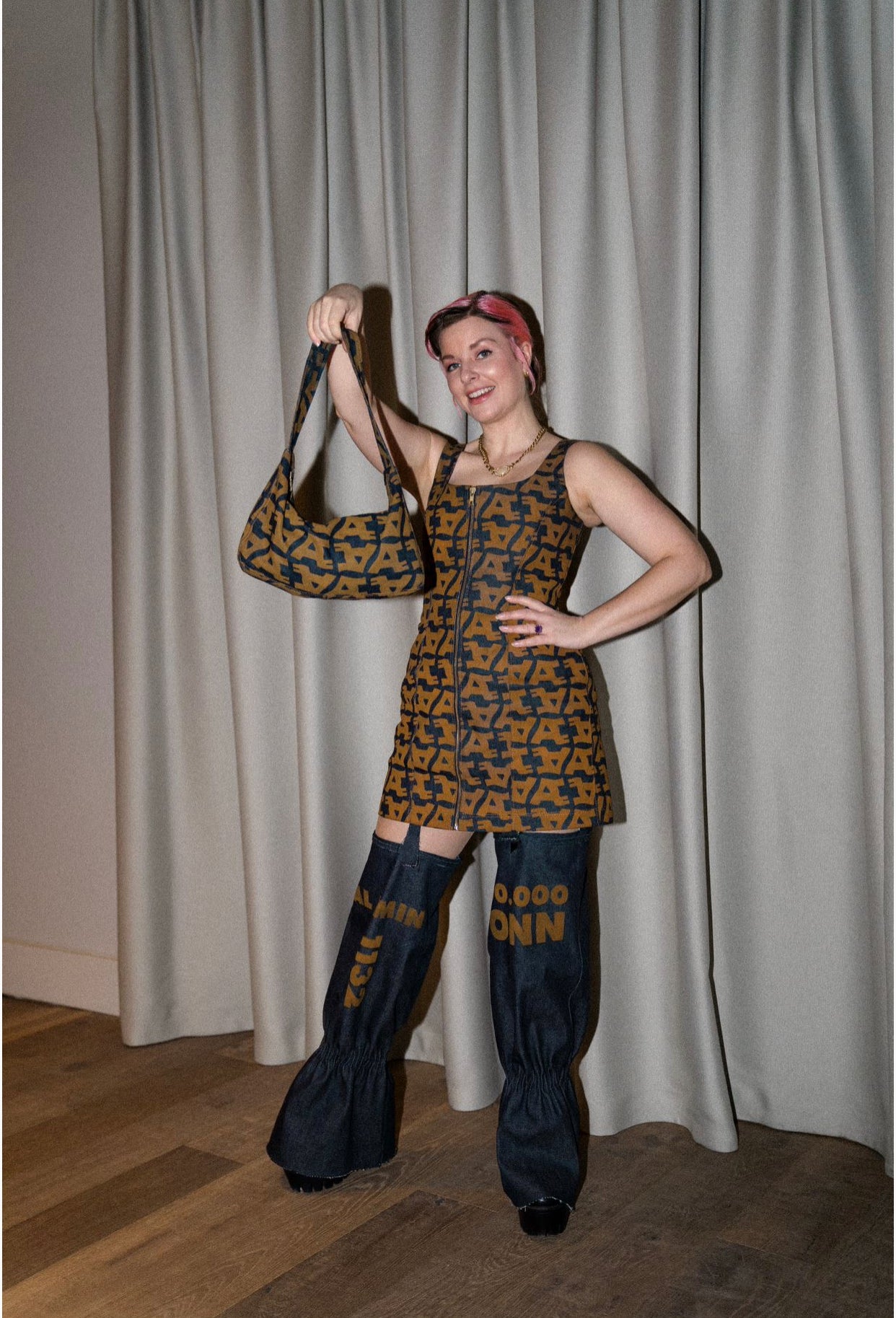 Fæbrik logostoff bananveske