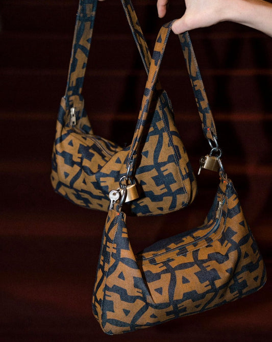 Fæbrik logostoff bananveske